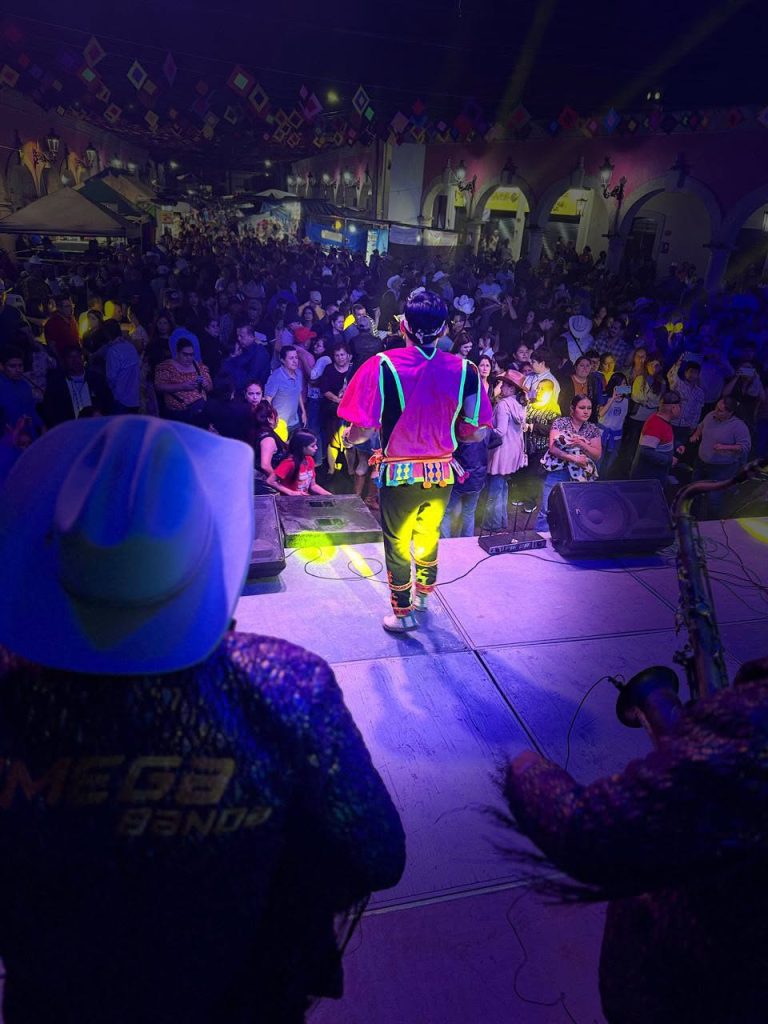 Ahuacatlán cierra sus Fiestas de Octubre 2026 con baile gratuito en la Explanada Municipal