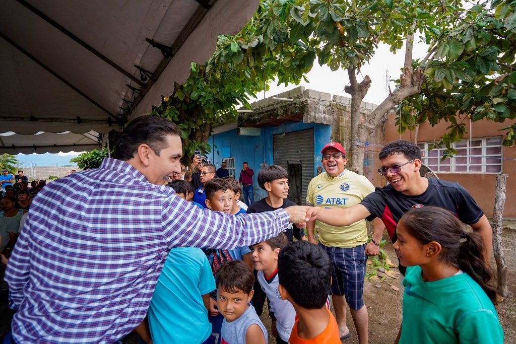 Bahía de Banderas inicia construcción de la calle Amapa en San Juan de Abajo