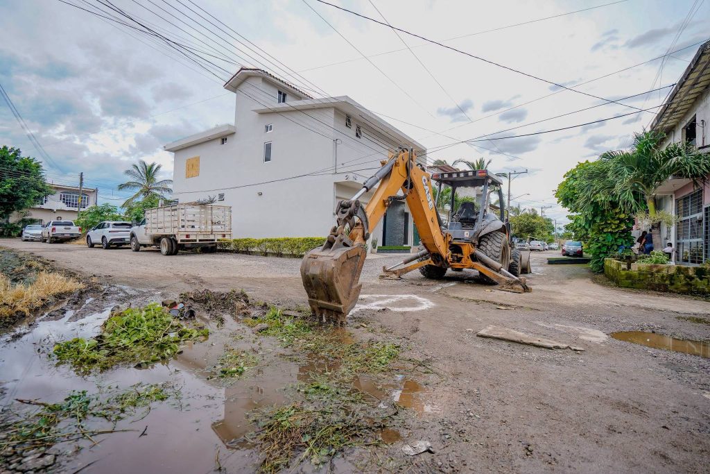Bahía de Banderas inicia construcción de la calle Amapa en San Juan de Abajo
