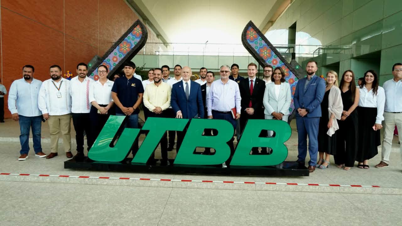 Delegación checa visita infraestructura de salud y educación en Bahía de Banderas