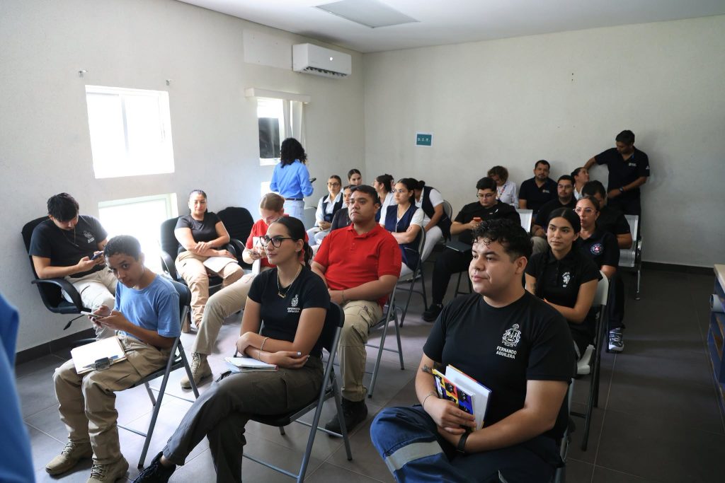 Amatlán fortalece capacitación de Protección Civil para atención de emergencias